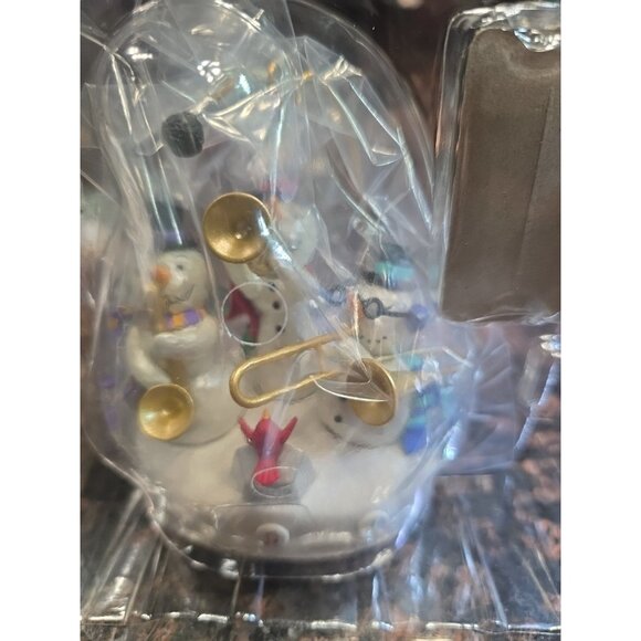 2009 Hallmark MAGIC Christmas Ornament Snowman Band New In Box - Picture 2 of 3